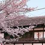 初音